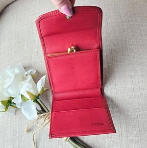 Vintage Coach Water Buffalo Leather Kisslock Wallet  / French Purse ( Red )